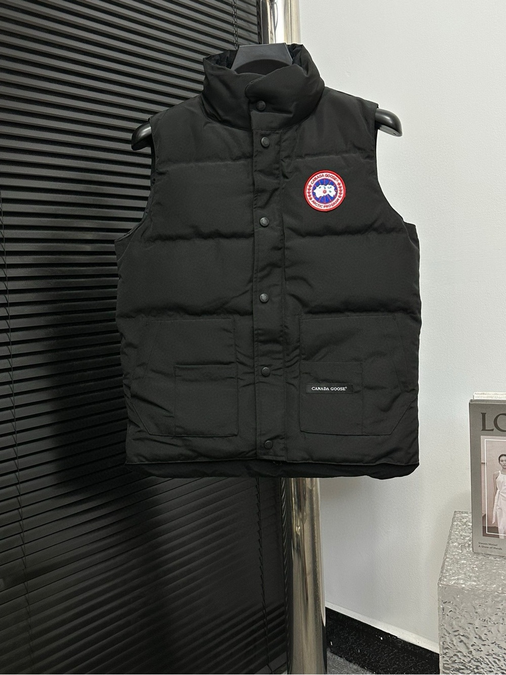 💕Canada Goose Black Quilted Down Vest with Red Logo Patch
